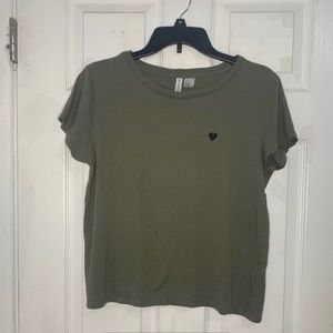 H&M Divided Green Black Heart Shirt